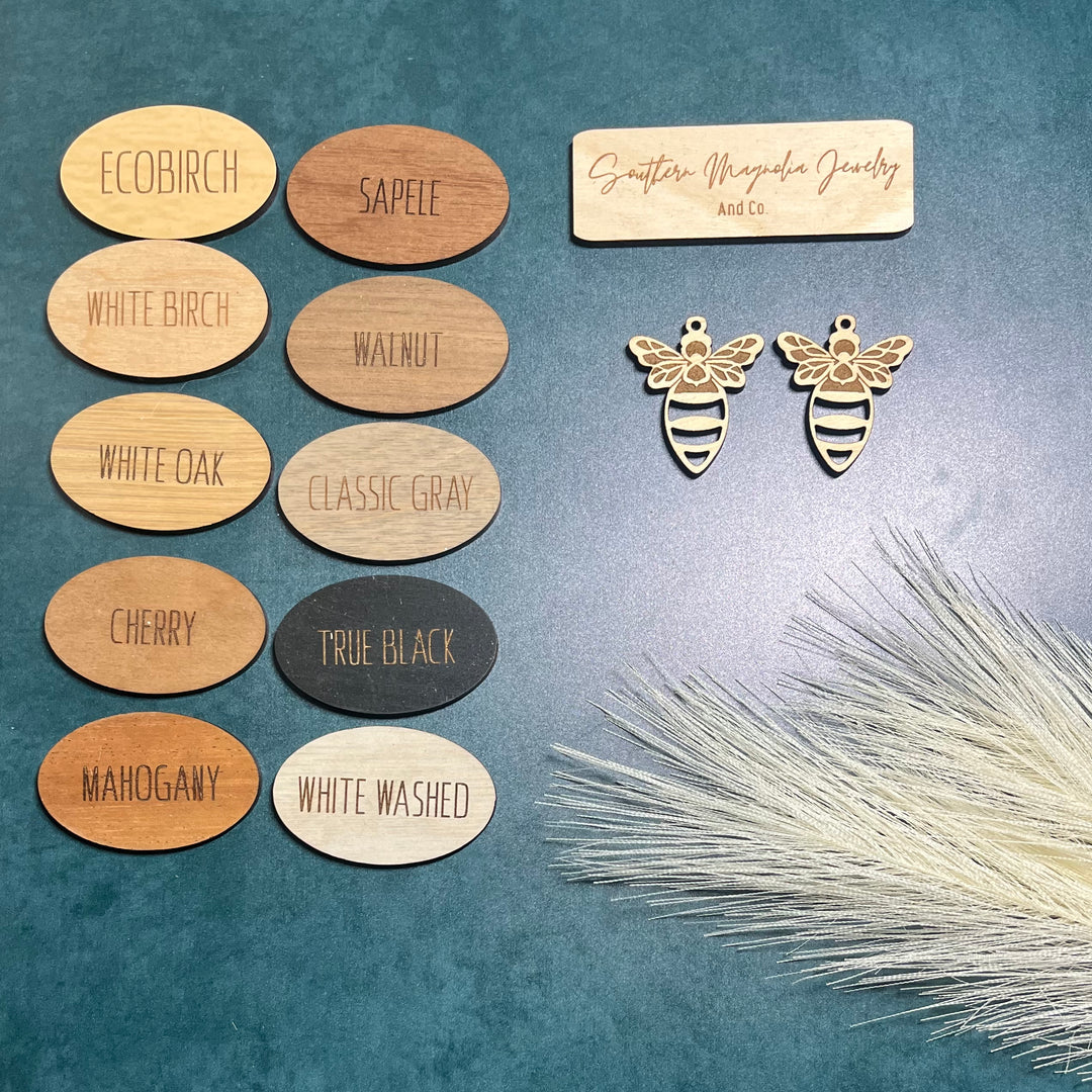 Engraved Bee (1 Pair)